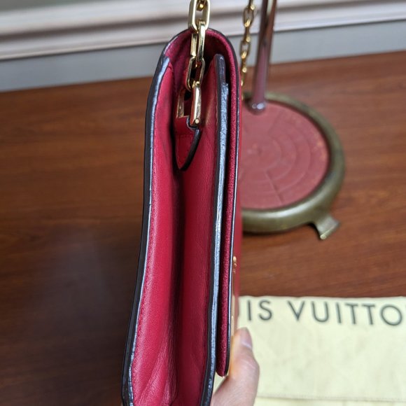 Authentic Louis Vuitton Chain Louise GM Handbag Shoulder Bag RED - Picture 5 of 8
